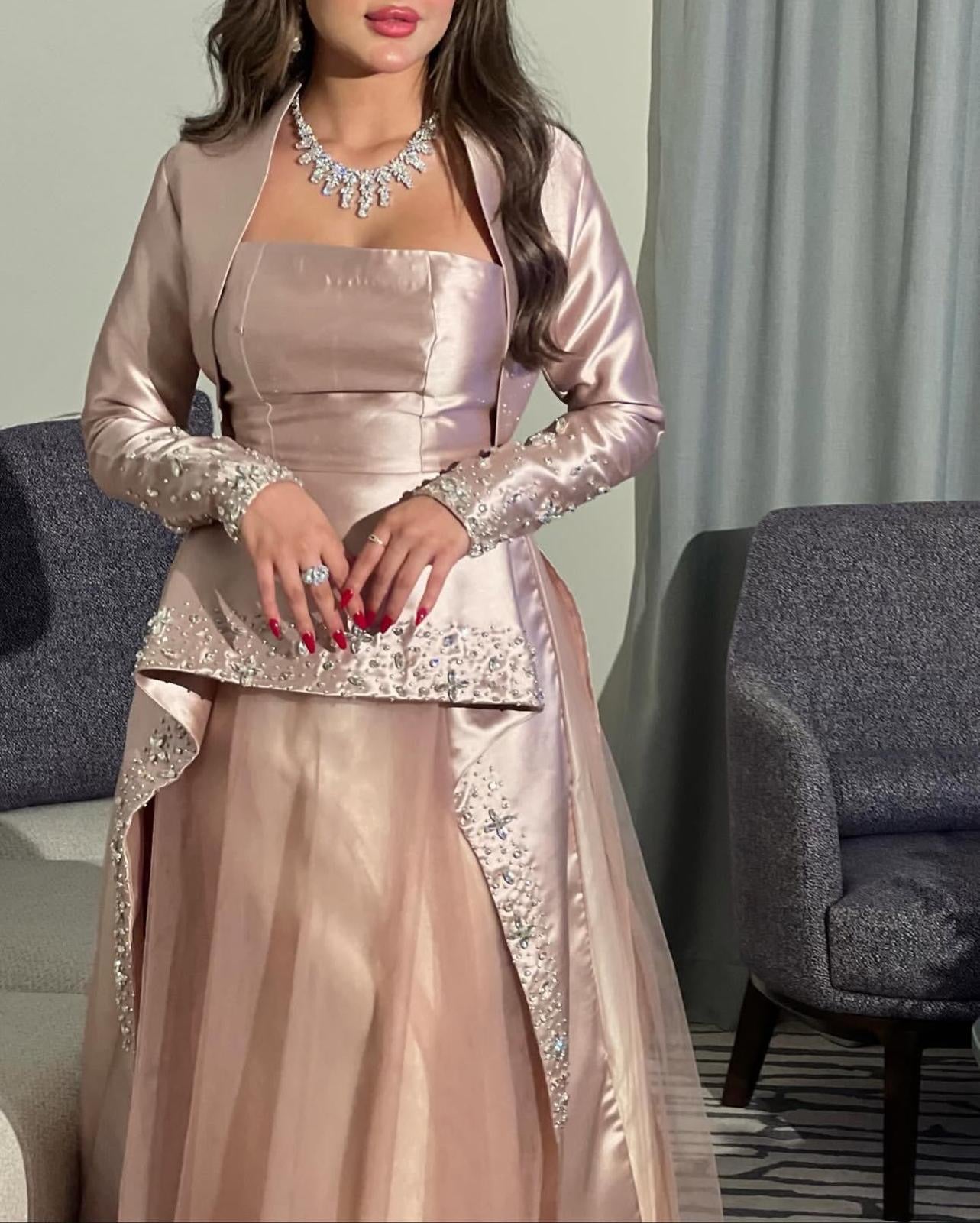 Hr Nude unique dress